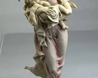 Guiseppe Armani "Loving Arms" Figurine