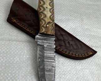 Damascus Steel Fixed Blade Knife w/ Sheath