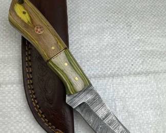 Damascus Steel Fixed Blade Knife w/ Sheath