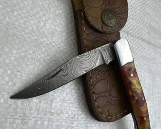 Damascus Steel Fixed Blade Knife w/ Sheath