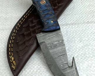 Damascus Steel Fixed Blade Knife w/ Sheath