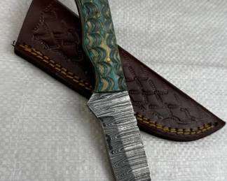 Damascus Steel Fixed Blade Knife w/ Sheath
