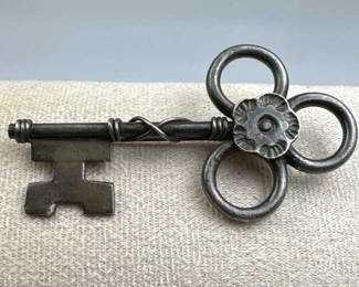 925 Silver Taxco Vintage Skeleton Key Brooch/Pin