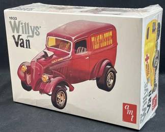 1996 AMT/ERTL 33' Willys Van Model Kit #6182 NOS