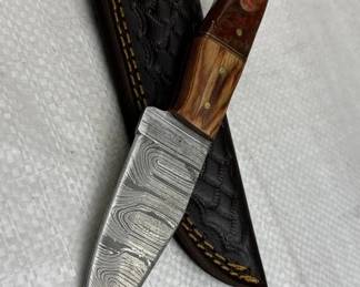 Damascus Steel Fixed Blade Knife w/ Sheath