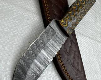 Damascus Steel Fixed Blade Knife w/ Sheath