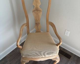 there are 2 arm chairs and 6 side chairs