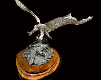 Eagle sculpture