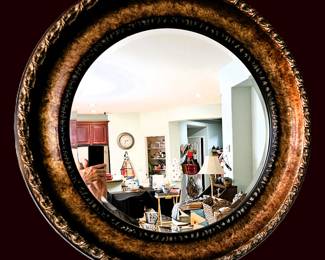 Hanging mirror