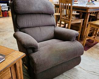 Reclining armchair