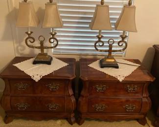 Matching End Tables And Lamps
