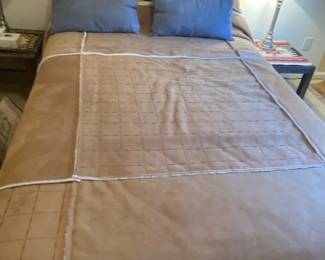 Beauty Rest Full Bed, Boxsprings, Frame And Bedding