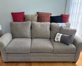 Like new la z boy couch (and matching loveseat) 