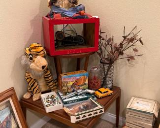 Coffee Drinking Moor Electric Automaton. Vintage window display 