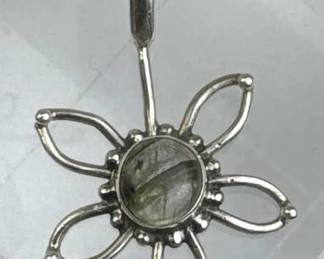 925 Silver Round Labradorite Flower Pendant