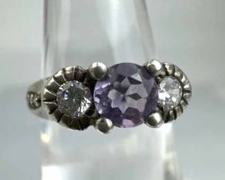 925 Silver Vtg. Center Amethyst & Quartz Ring