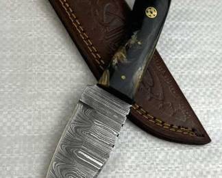 Damascus Steel Fixed Blade Knife w/ Sheath