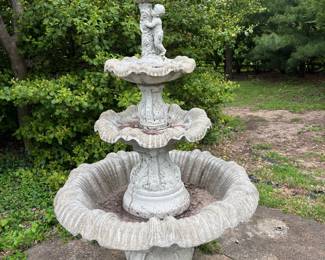 Birdbath deluxe!
