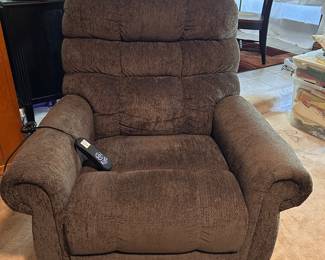 brand new lift chair