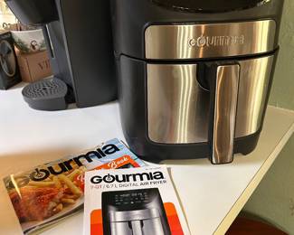 GOURMIA air fryer, new