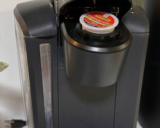 KEURIG single cup coffee maker