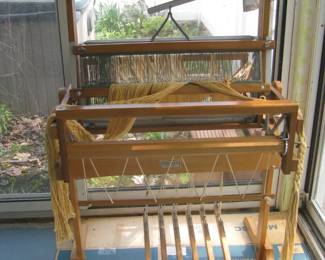 Leclerc Table  loom with added base