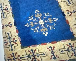 Hand-knotted flatweave/kilim, Scandinavian style design, wool pile, ivory field & sage green border
