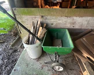Green Lawn Spreader with Handle