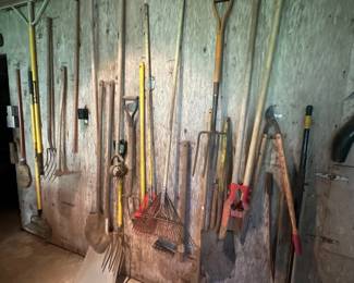 Assorted Vintage Garden Tools Set