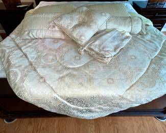 7 piece queen size comforter set