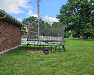 Trampoline 