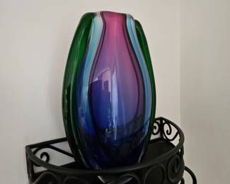 Art glass vase