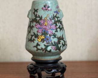Japanese vase 