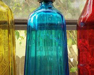 Hard to find blue glass seltzer bottle in fantastic condition