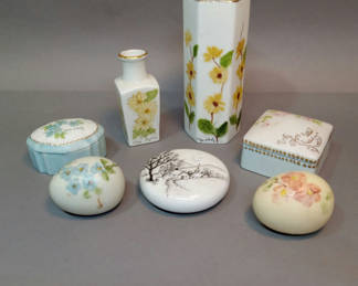 Lot 198: Mid-Century Hand Painted Vanity Ceramics