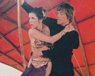 Lot 331: Vintage Star Wars / Return of the Jedi Memorabilia