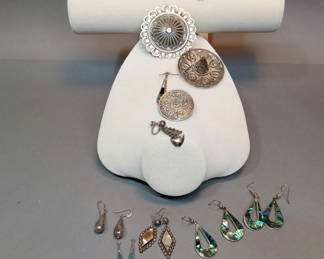 Lot 178: Made in Mexico Silver Jewelry (25+dwt)