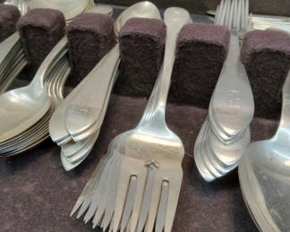 Lot 169: Dominick & Haff / Reed & Barton Sterling Flatware (1299+dwt)