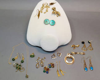 Lot 184: Vintage Sterling & Gold Filled Jewelry (13+dwt)