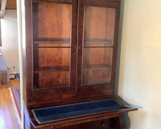 Lot 202: Antique Secretary / Cabinet