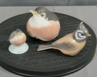Lot 279: Royal Copenhagen Bird Figurines