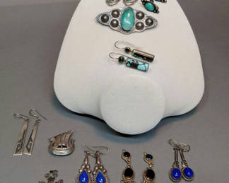 Lot 180: Sterling & Blue Stone Jewelry (39+dwt)