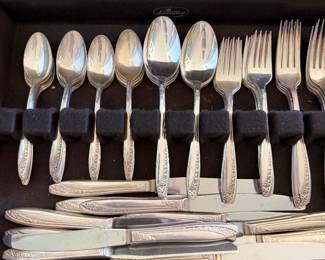 Vintage Wm Rogers  "Gardenia" Silver Plate