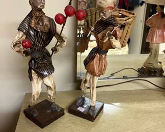 Rustic paper figurines