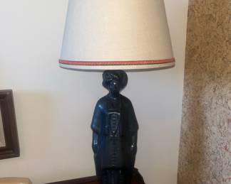 Oriental figure table lamp