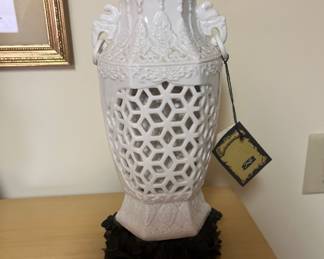 CHINESE BLANC DE CHINE PORCELAIN VASE CHERRY BLOSSOM