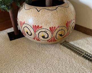 Mexican pottery pot