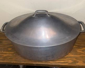 Aluminum covered roaster