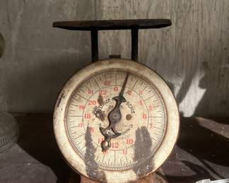 Vintage scale