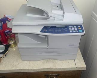 Sharp AR – 168D copy machine